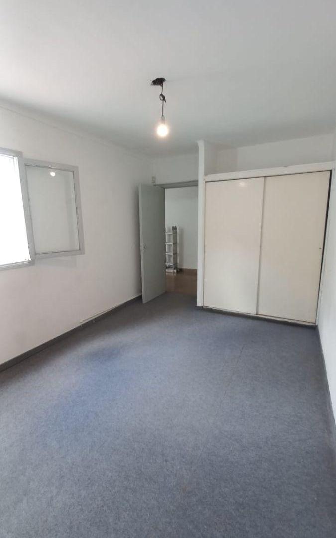 Foto de VENTA OPORTUNIDAD! DEPTO 1 DORMITORIO PB INTERNO Ubicado en 65 E/ 115 Y, imagen 4