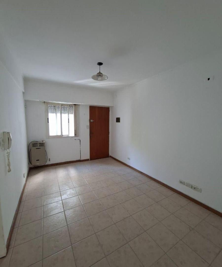 Foto de ALQUILER DEPTO 1 DORM Ubicado en 57 y 3 45 m2 aprox cub, imagen 3