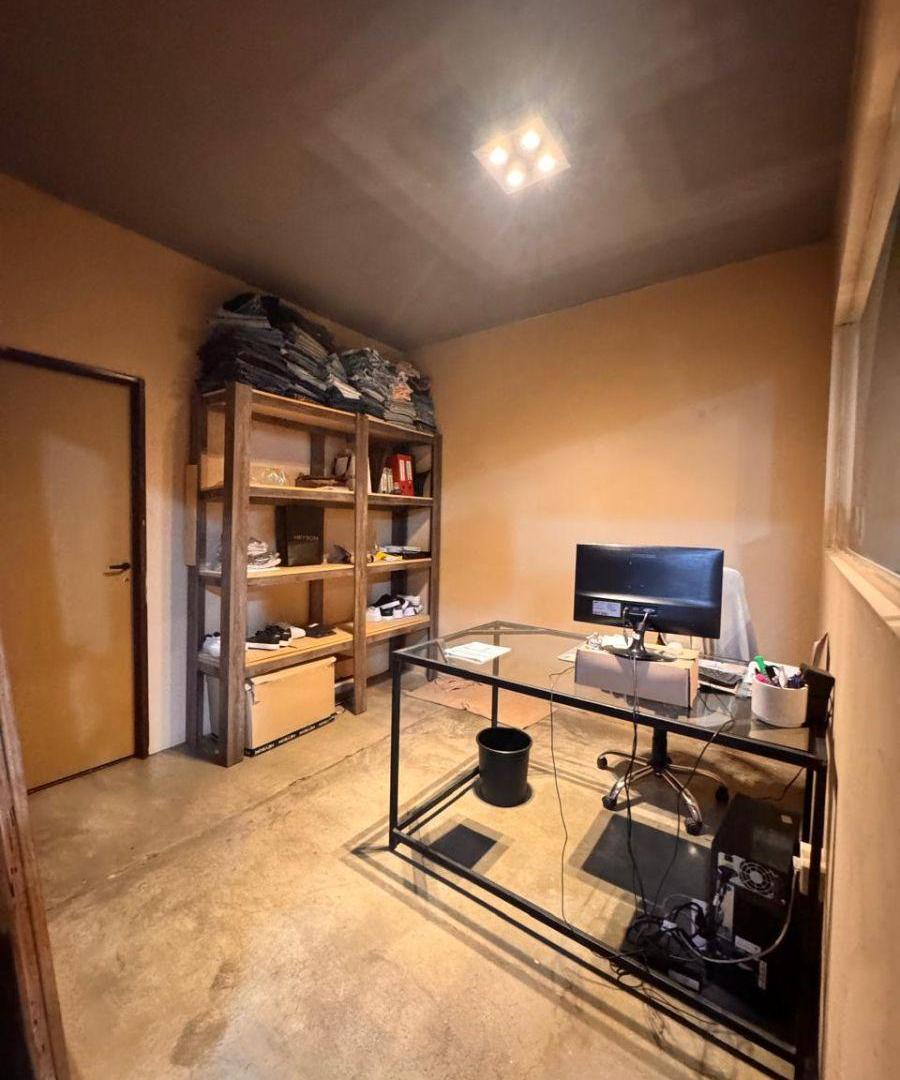 Foto de Venta Edificio comercial de 3 plantas en Av. Castro Barros al 600, imagen 3