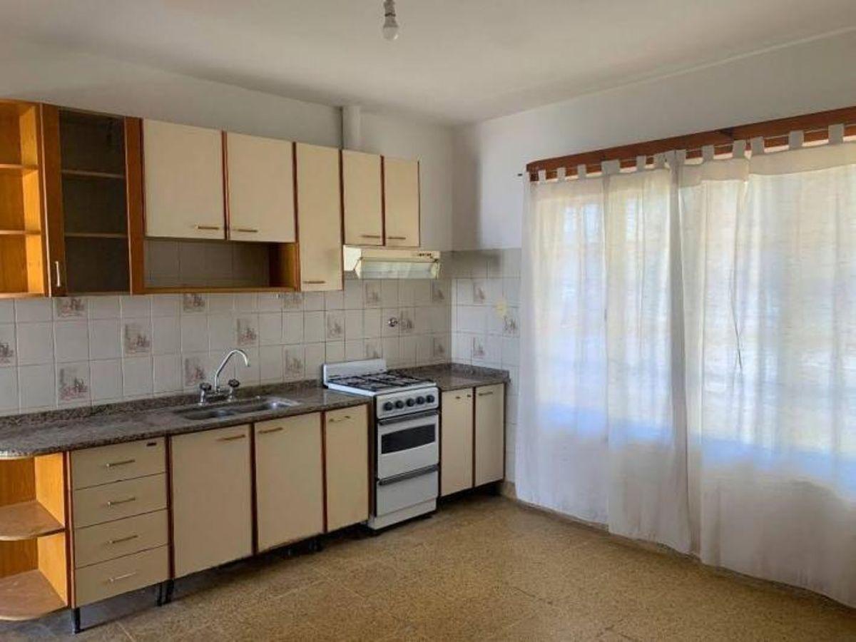 Foto de Venta Casa en Barrio Escobar 3 Dorm. | Apta Uso Comercial, imagen 5