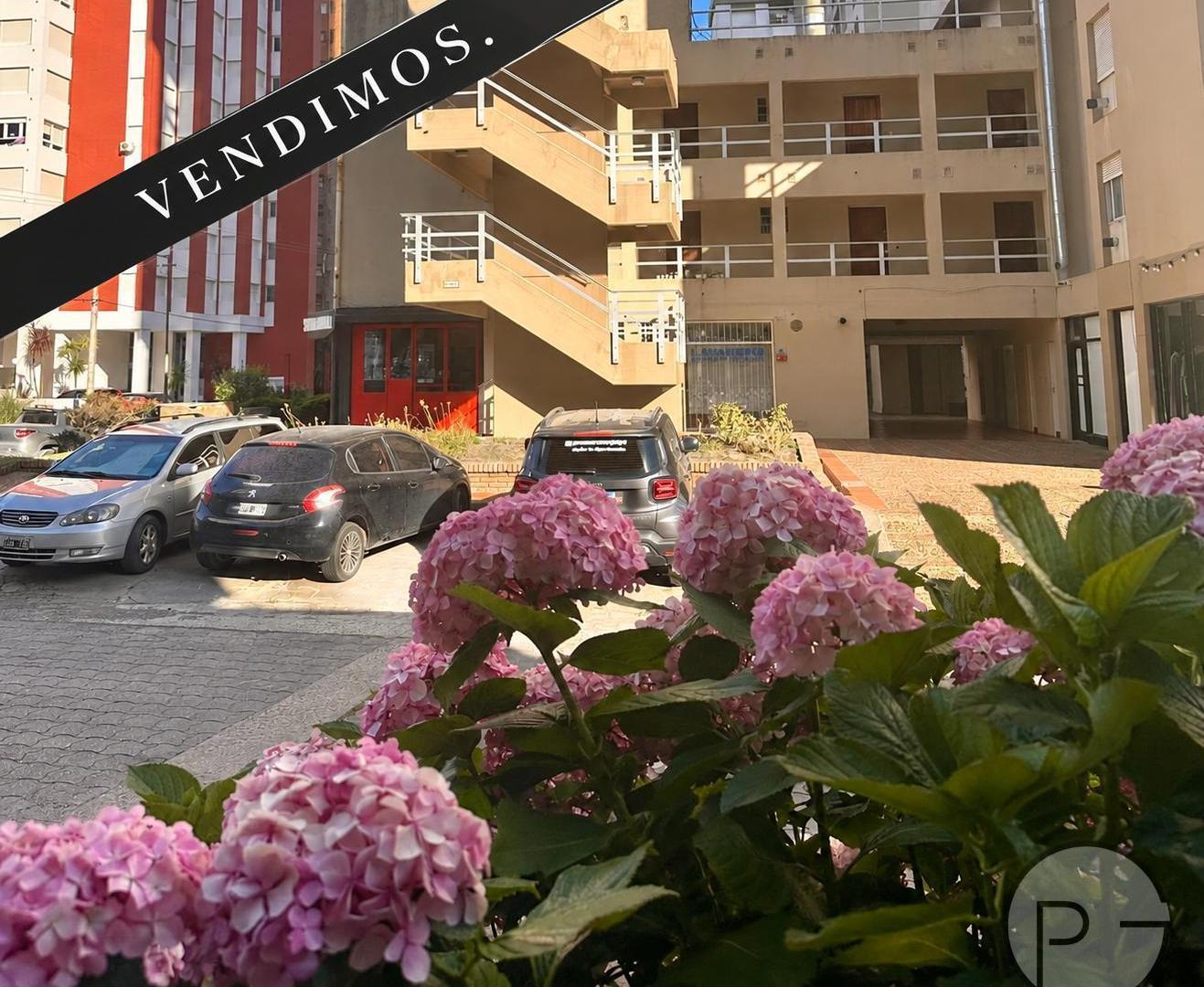 Foto de VENTA Monoambiente en Pinamar Centro- cocina reciclada, imagen 3