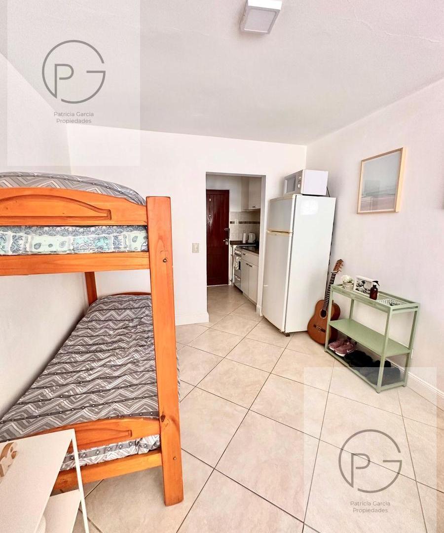 Foto de VENTA Monoambiente en Pinamar Centro- cocina reciclada, imagen 2