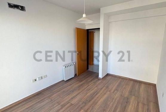Foto de VENTA DPTO 3 AMB C/BALCON Y COCH. A ESTRENAR EN CABALLITO, imagen 3