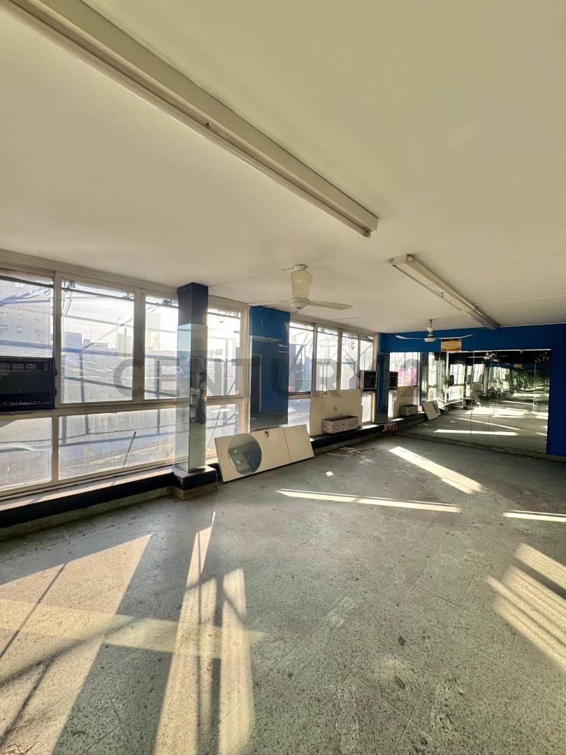 VENTA OFICINA 200 M² A REFACCIONAR. LINIERS