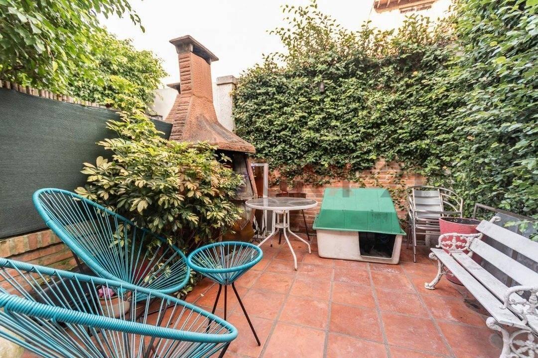Foto de VENTA TRIPLEX 3 AMB CON PATIO - CIUDAD JARDÍN - APTO CREDITO, imagen 2