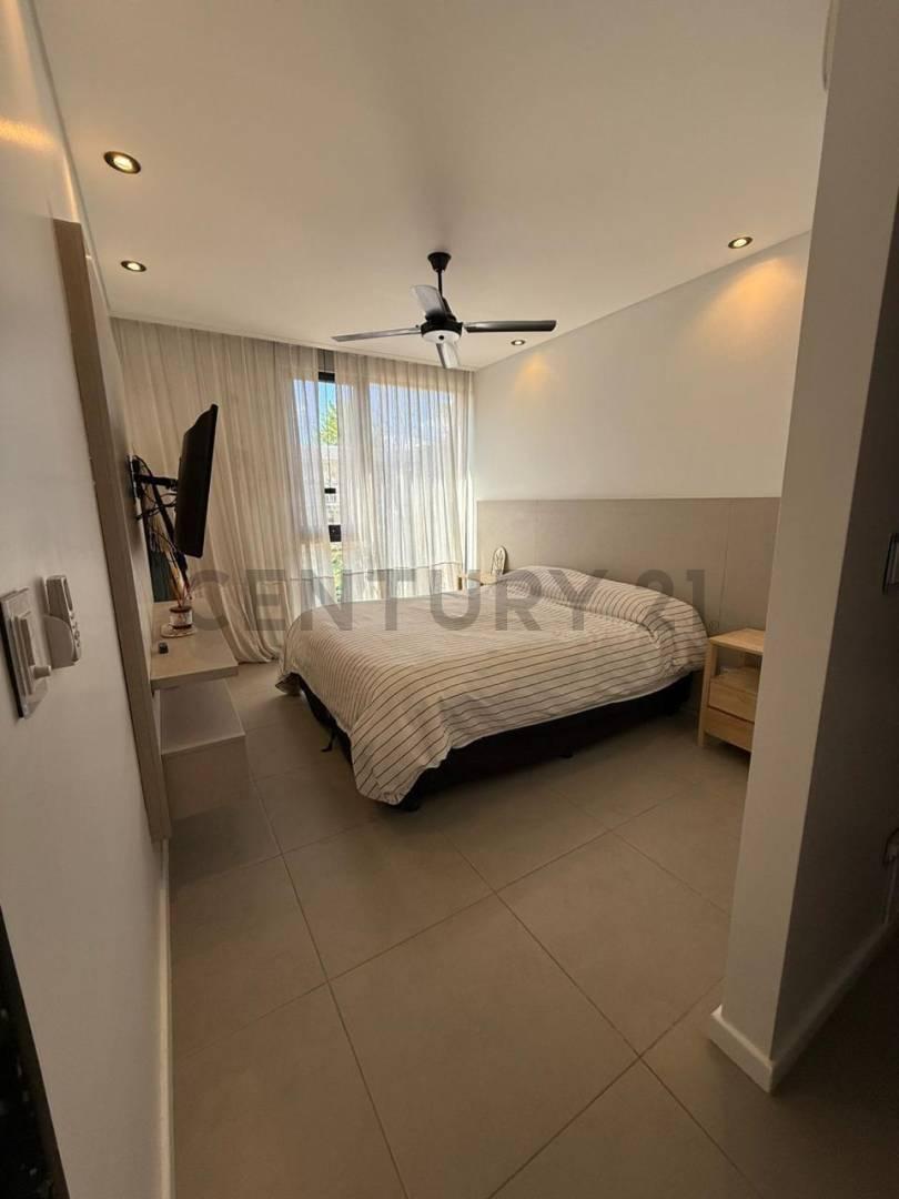PH EN VENTA EN COMPLEJO CERRADO – PARQUE LELOIR
