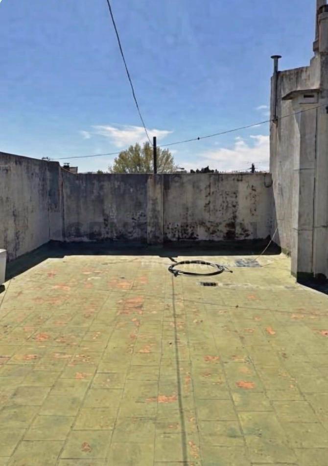 VENTA CASA 4 AMBIENTES - HAEDO NORTE