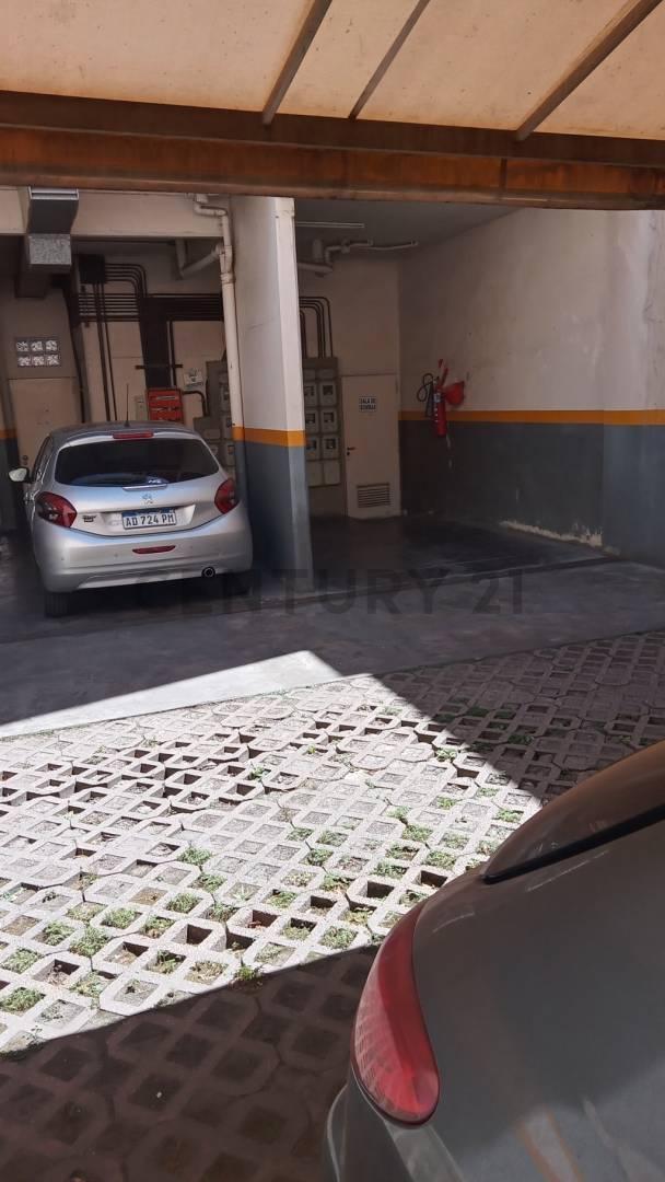 VENTA COCHERA CUBIERTA EN CABALLITO NORTE