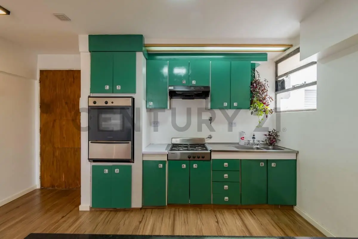 VENTA Depto 3 amb al frente con balcón - Monte Castro 4