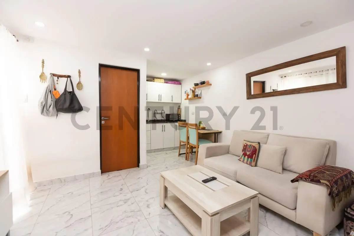 VENTA PH 2 AMB C/PATIO y PARRILLA, SAENZ PEÑA- ACEPTA PERMUTA 3