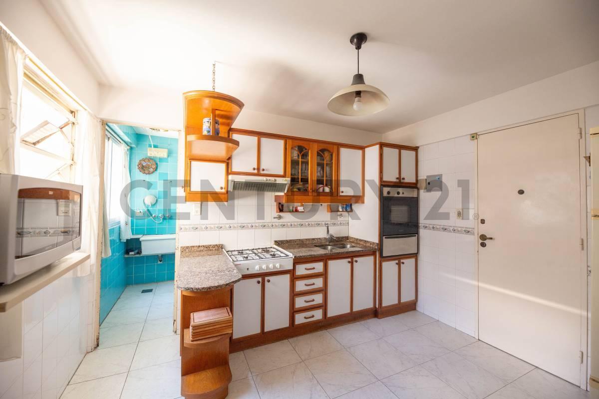 Foto de VENTA departamento 4 amb. con balcon en Balvanera, imagen 4