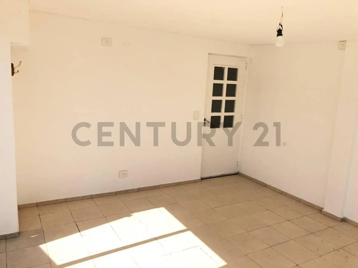 VENTA 3 amb + quincho y cochera 4