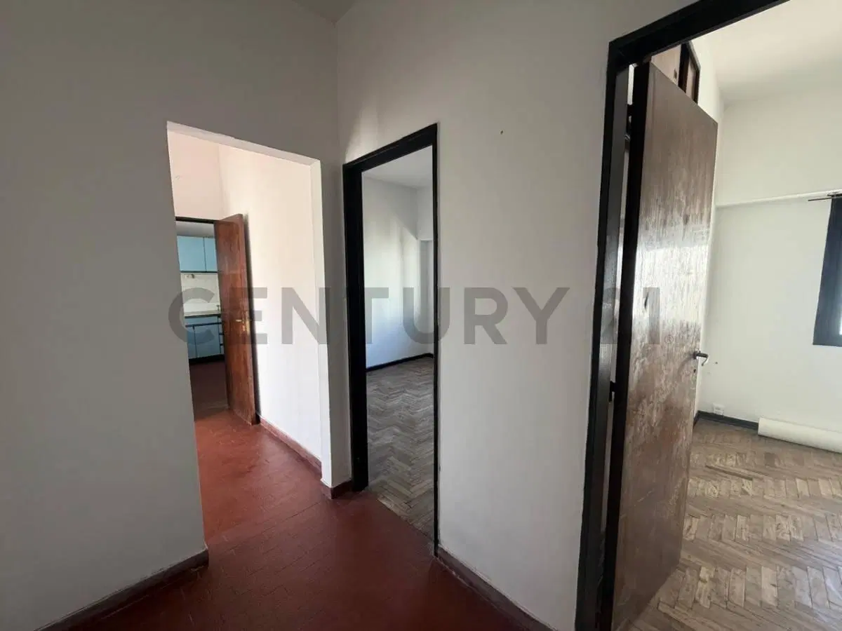 VENTA PH 4 AMBIENTES AL FONDO CASTELAR NORTE APTO CREDITO 2