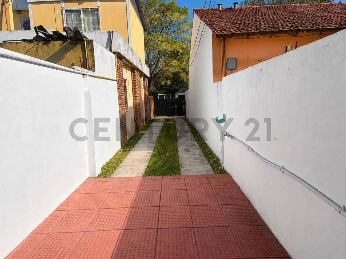 VENTA PH 4 AMBIENTES AL FONDO CASTELAR NORTE APTO CREDITO 4