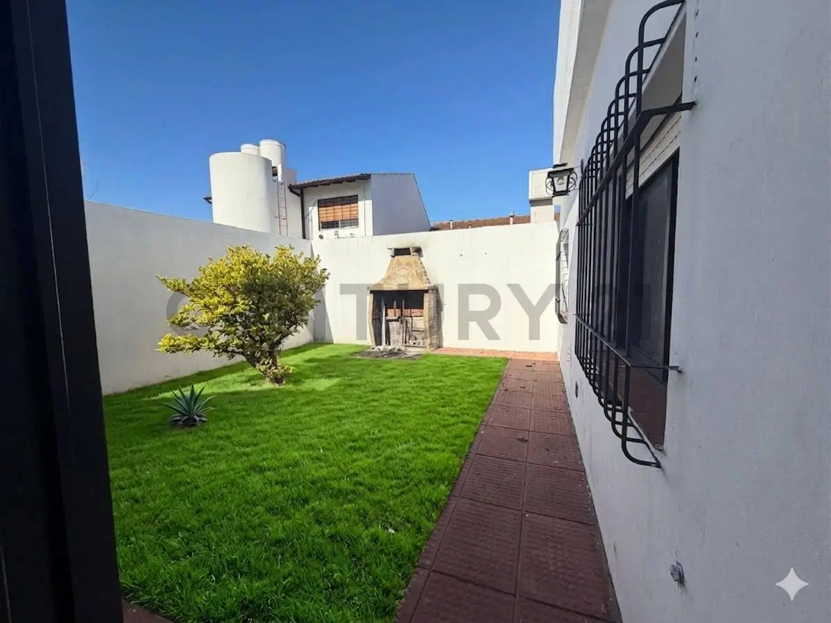 VENTA PH 4 AMBIENTES AL FONDO CASTELAR NORTE APTO CREDITO 5