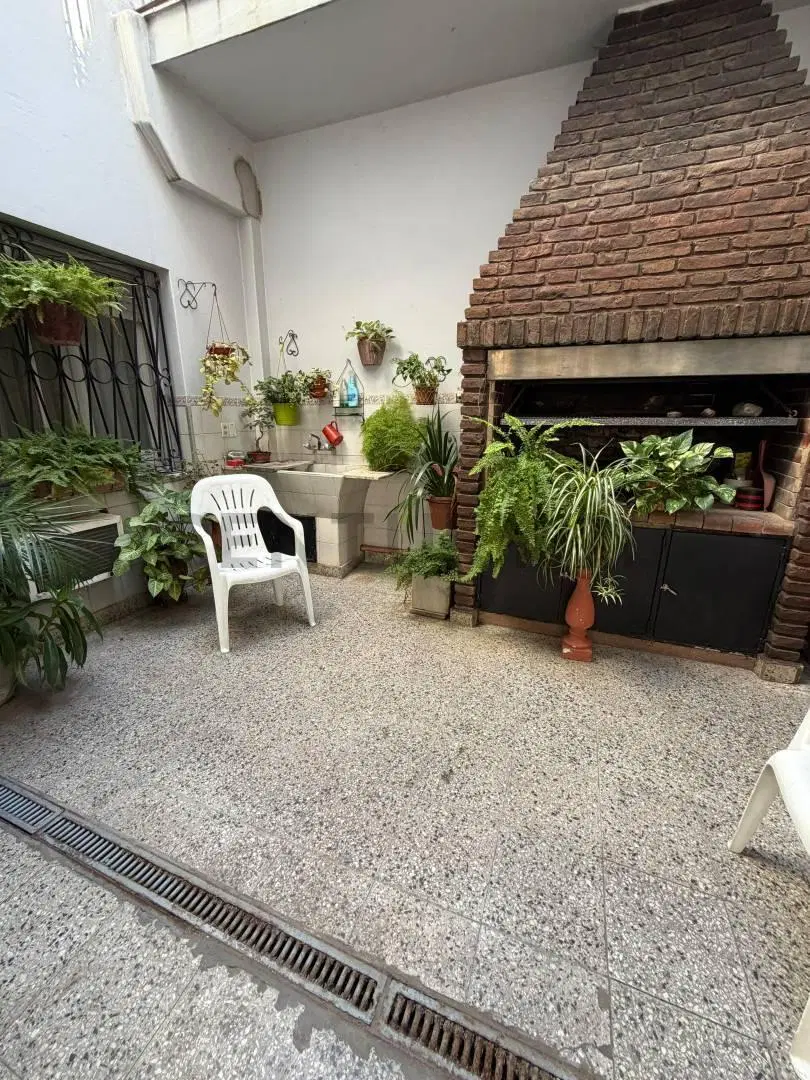Venta PH 3 ambientes en planta baja con doble cochera y patio | Caseros - Acepta permuta 5