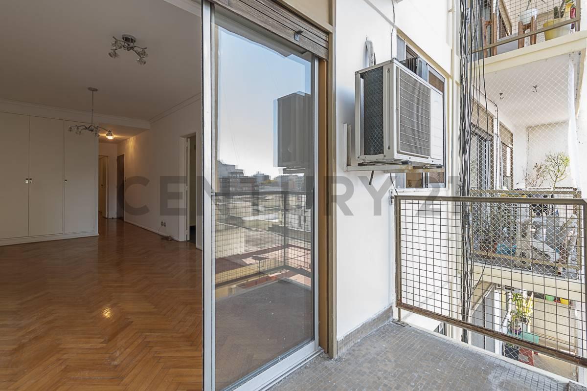 Venta 2 ambientes con balcón - Almagro