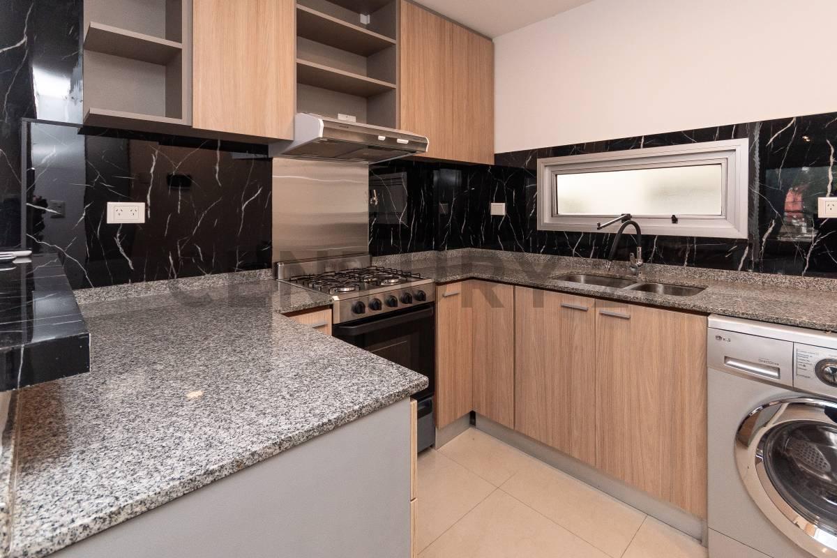 Venta Semipiso 3 Ambientes a Estrenar con Balcón Aterrazado, Cochera y Baulera en Devoto