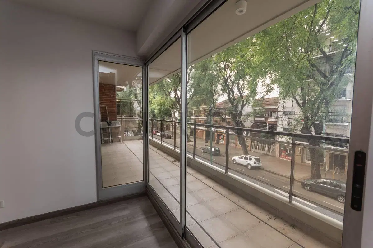 Venta Semipiso 3 Ambientes a Estrenar con Balcón Aterrazado, Cochera y Baulera en Devoto 2