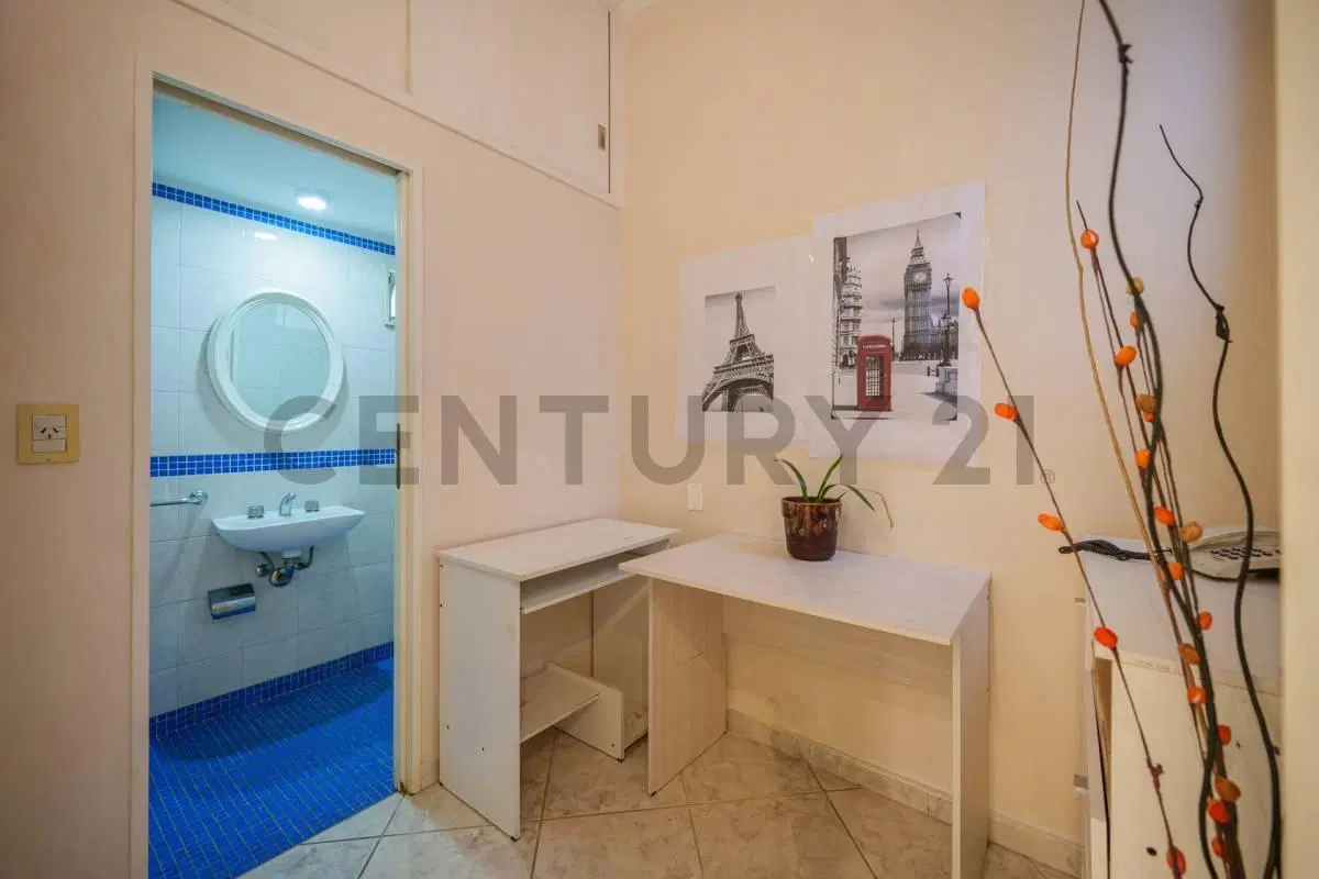 VENTA Depto 2 amb y medio refaccionado - Balvanera 4