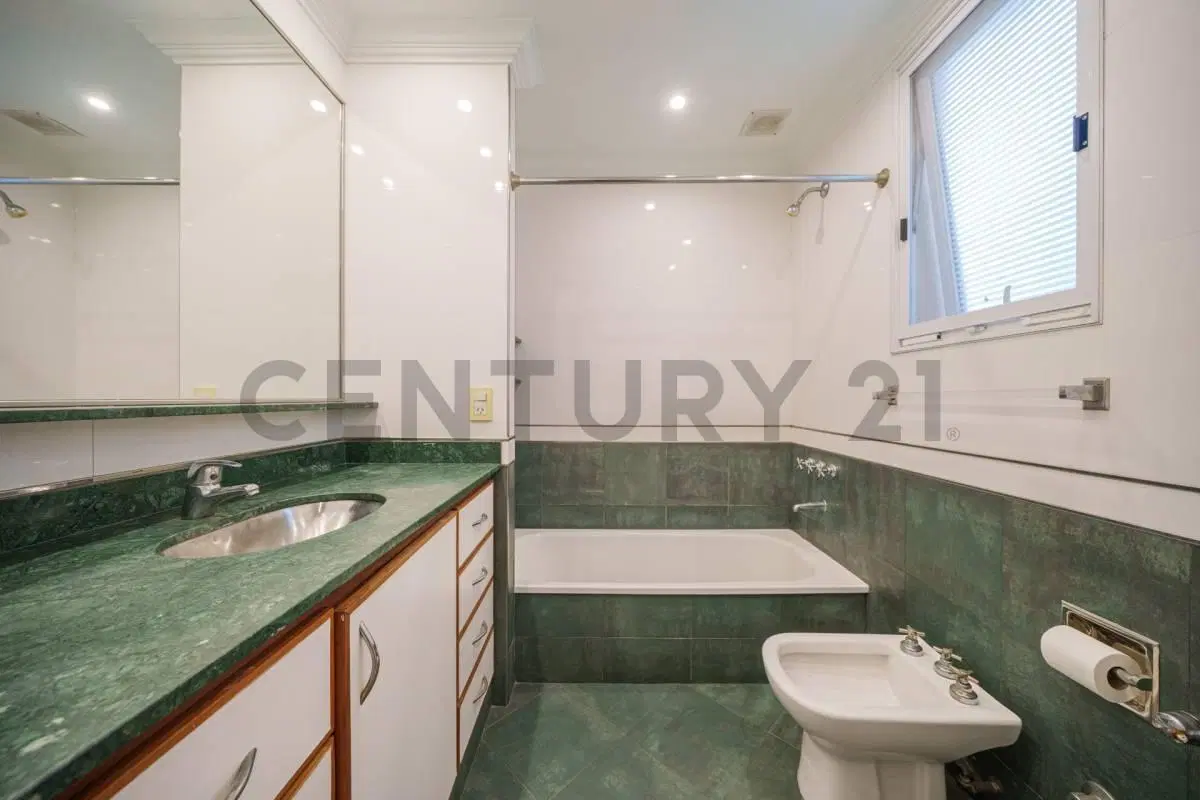 VENTA Depto 2 amb y medio refaccionado - Balvanera 5