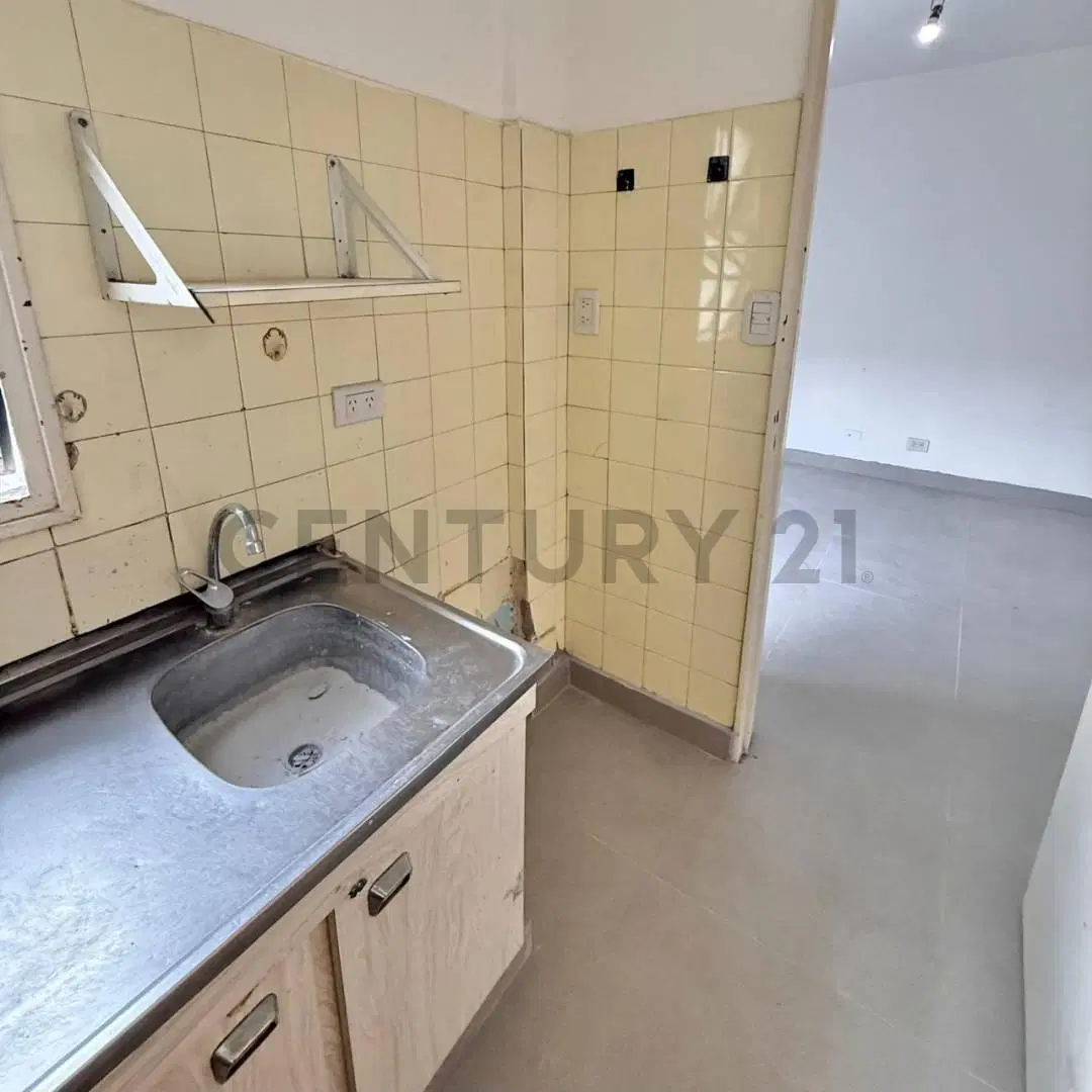 VENTA DEPARTAMENTO 2 AMBIENTES EN BALVANERA 3