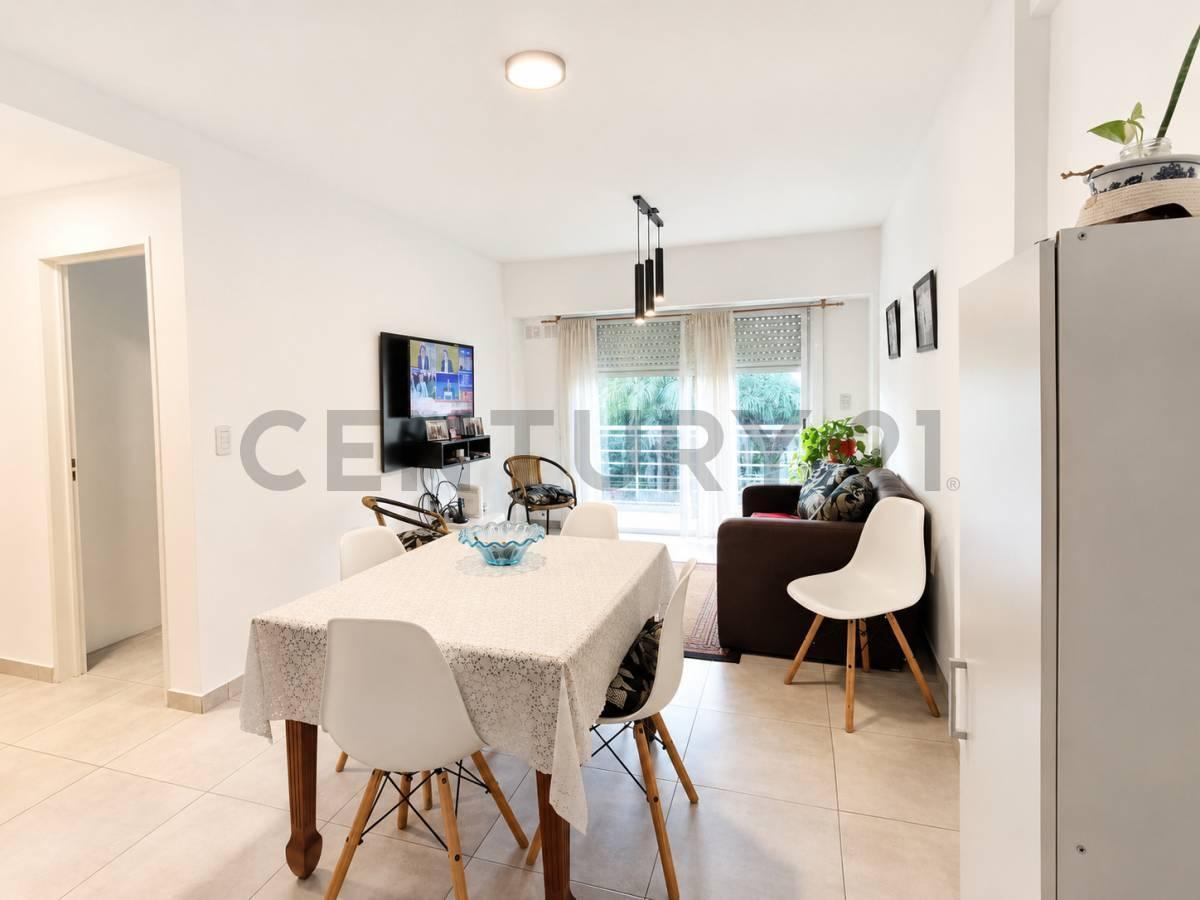 Venta! Excelente 2 Ambientes BALCON AL FRENTE Y COCHERA INCLUIDA– Morón