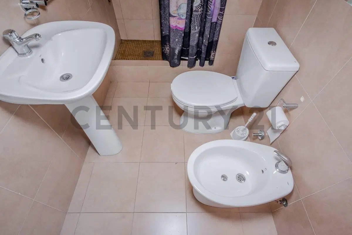 VENTA MONOAMBIENTE EN ALMAGRO 5