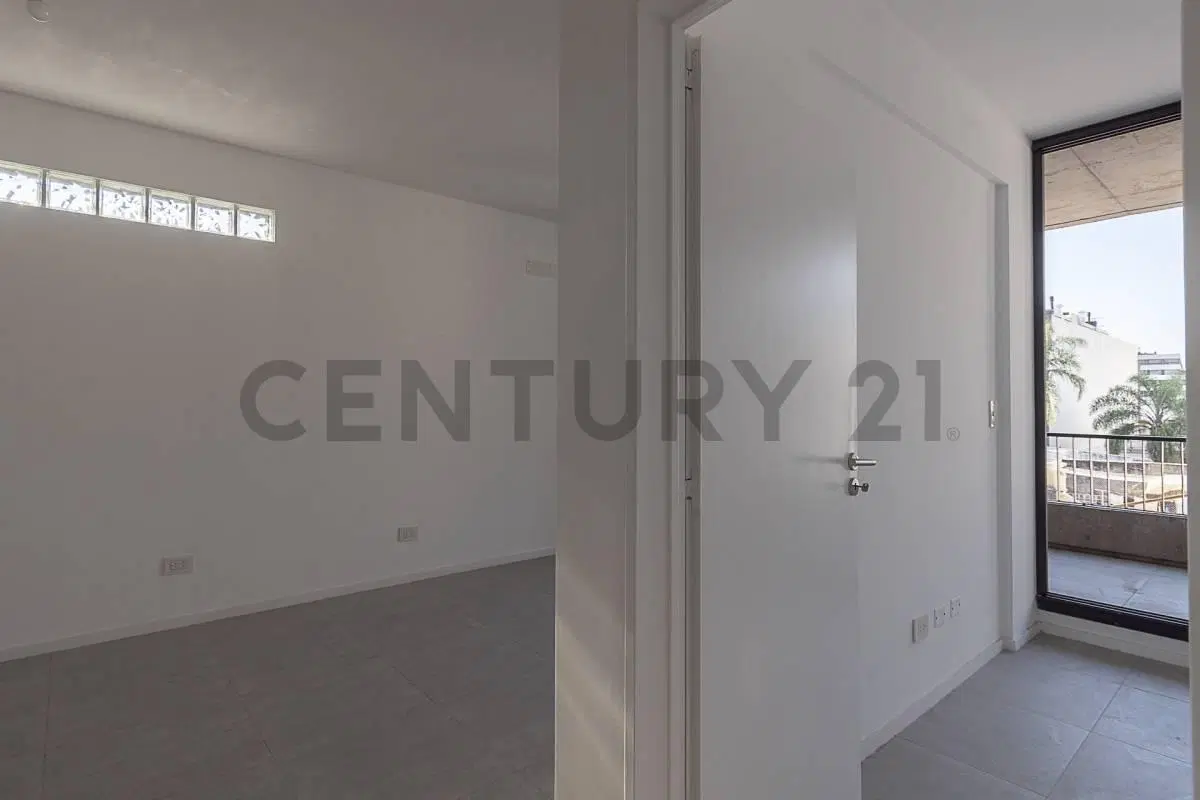 VENTA DEPARTAMENTO 2 AMB  CON BALCON EN FLORES NORTE 4