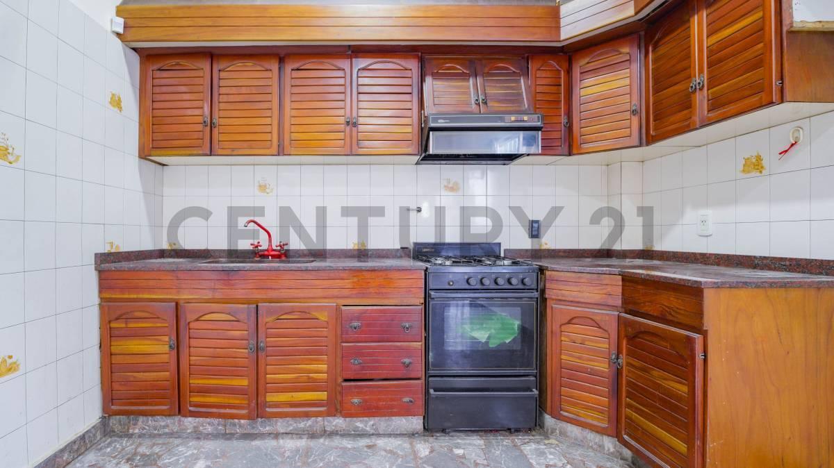 Foto de VENTA – Casa 3 Ambientes sobre Lote Propio con Cochera, Patio y Terraza, imagen 5