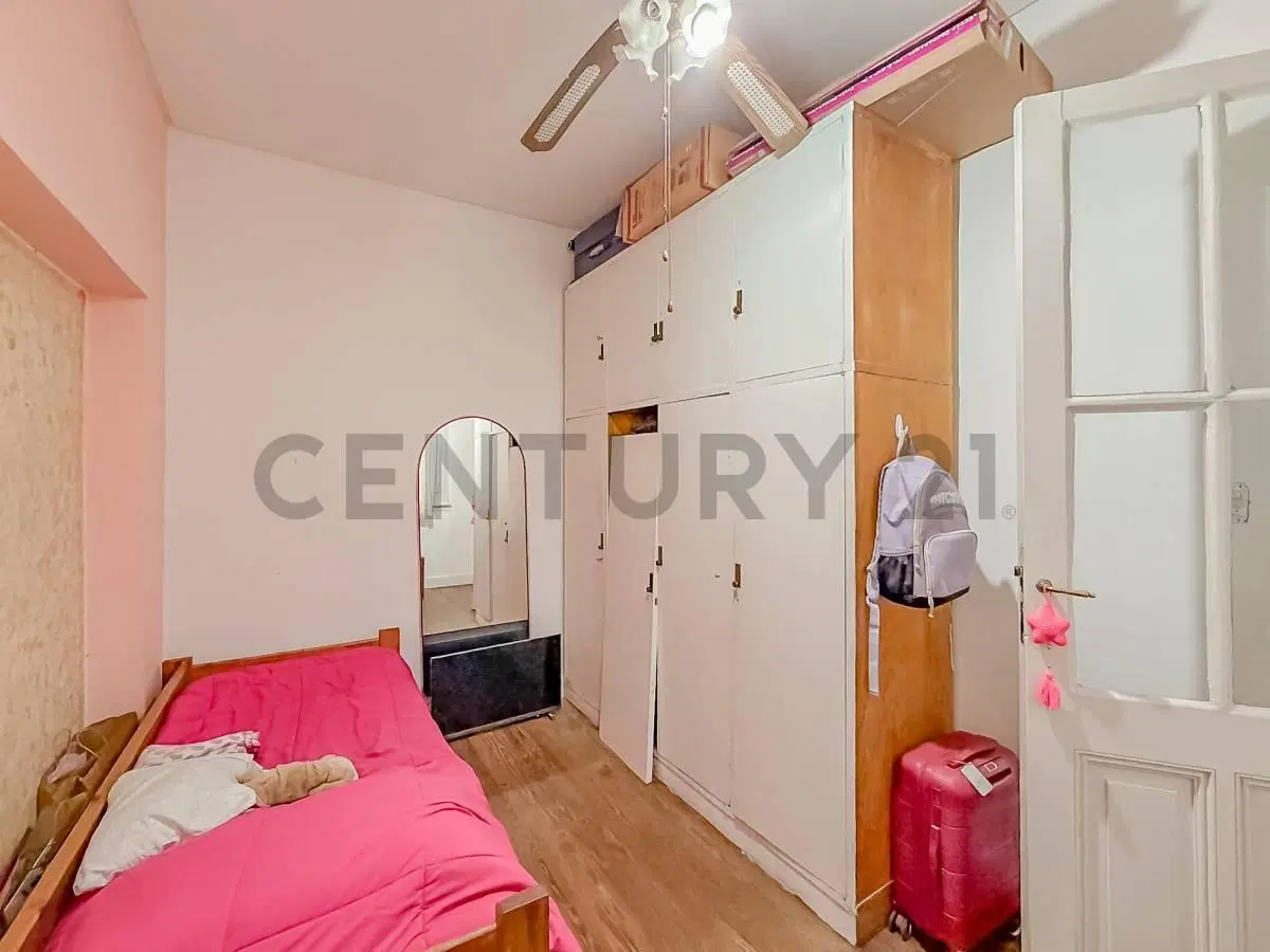 VENTA DPTO 4 AMB EN DOS PLANTAS - SAN TELMO 8