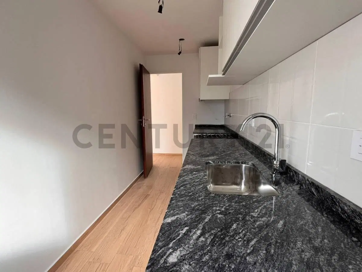 VENTA SEMIPISO 2 AMBIENTES A ESTRENAR CON BALCÓN Y AMENITIES EN SANTOS LUGARES. 4