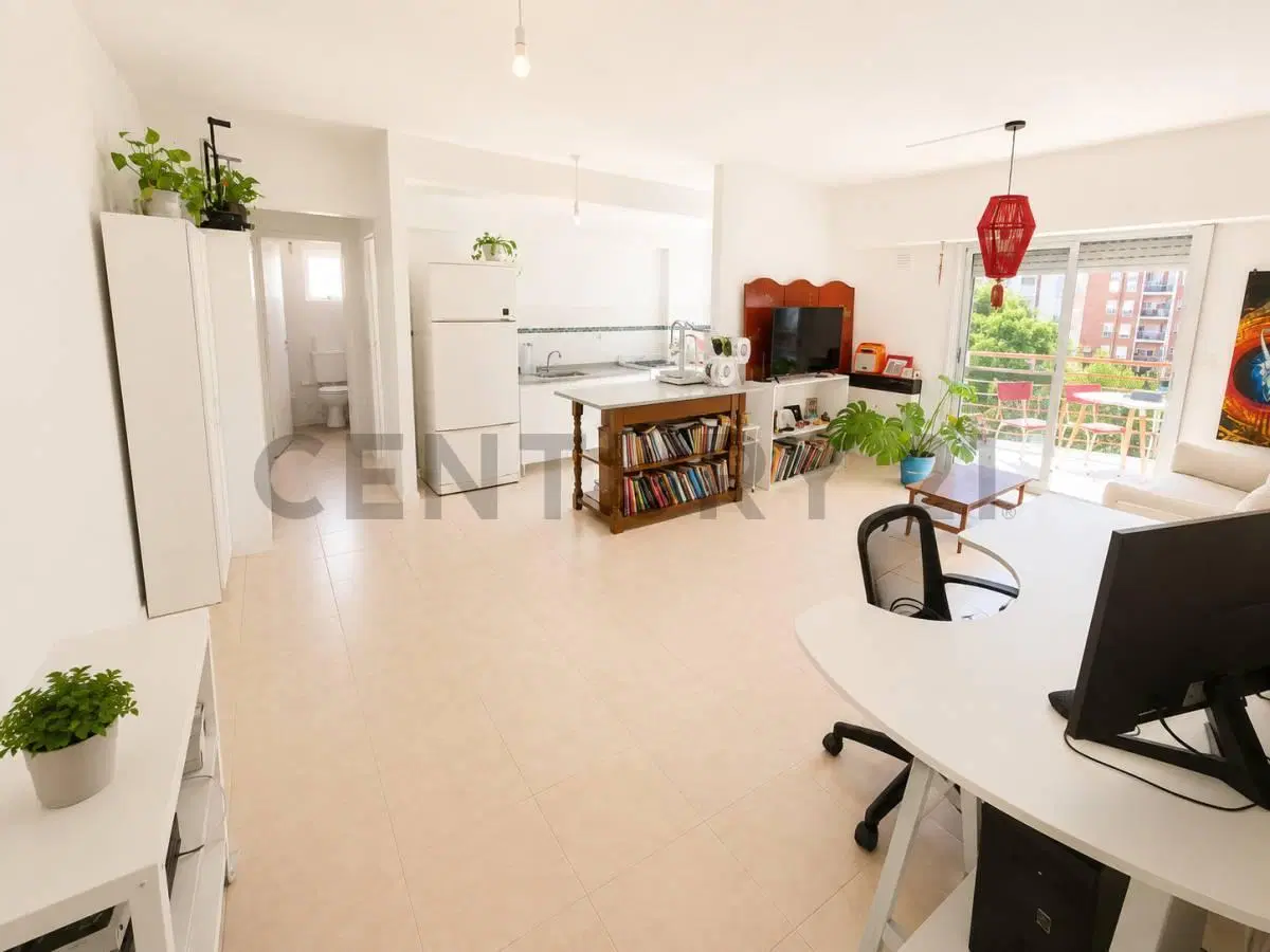 Venta departamento 2 ambientes con balcòn en La Boca 2