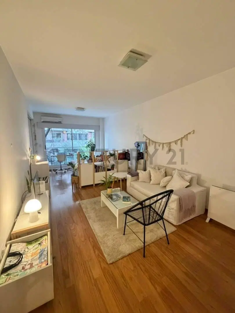 Venta monoambiente c/balcón al frente - Caballito 4