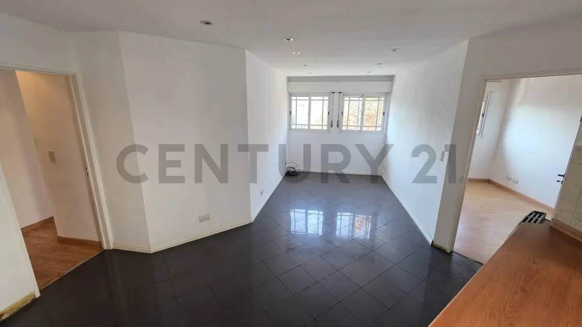 VENTA – Departamento 3 ambientes muy luminoso | Ramos Mejía - Acepta permuta 2