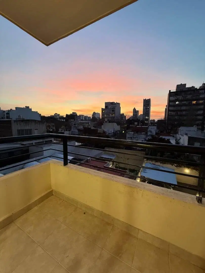 ALQUILER Amplio monoambiente y medio con balcón | Villa Devoto 3