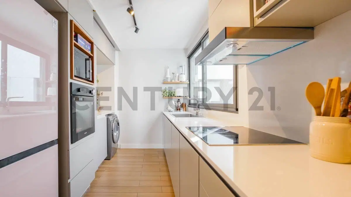 VENTA DEPTO. 4 AMB CONTRAFRENTE CON BALCON, VILLA DEVOTO 2