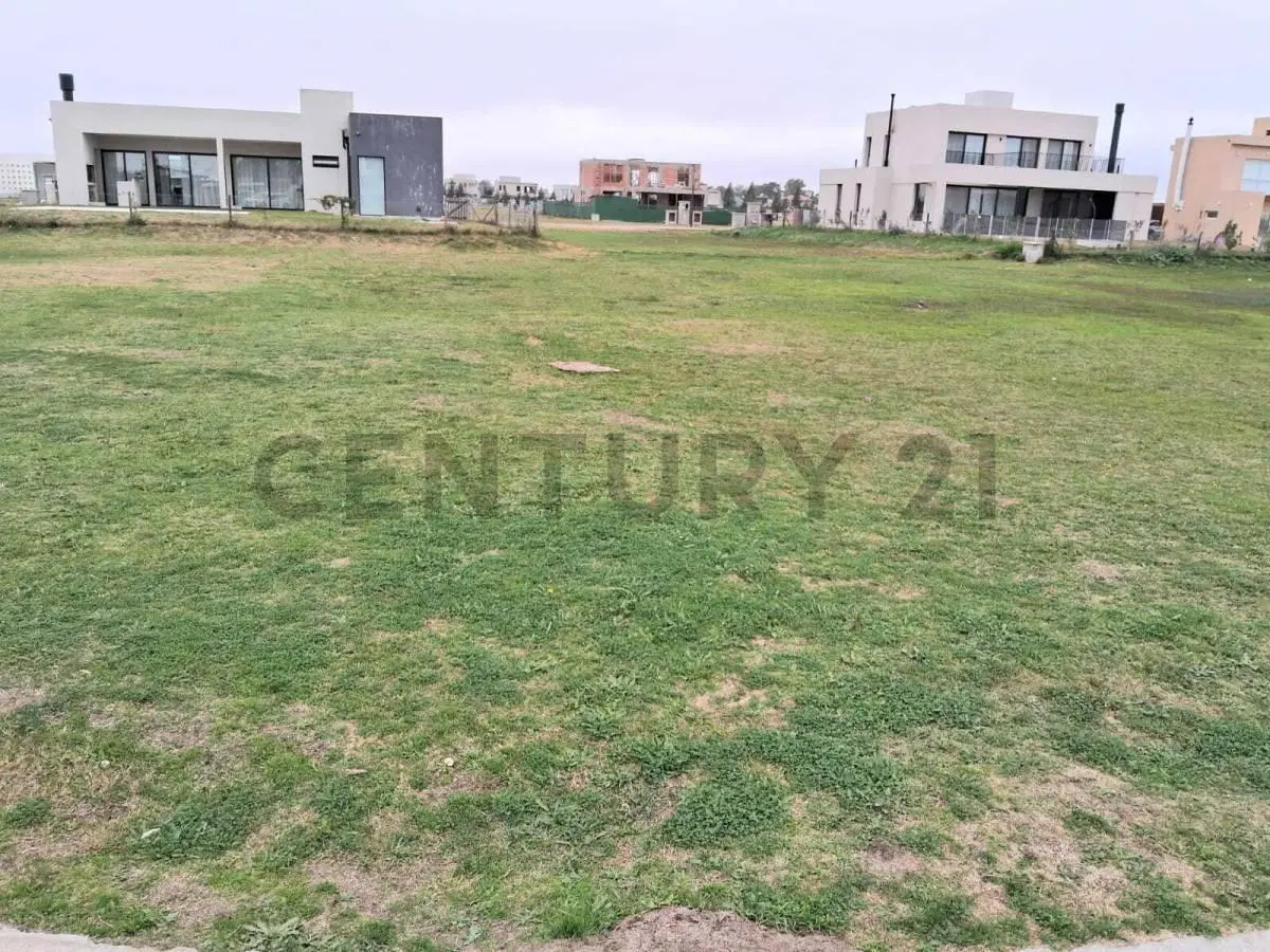 LOTE EN VENTA  - BARRIO PRIVADO LARES DE CANNING 4