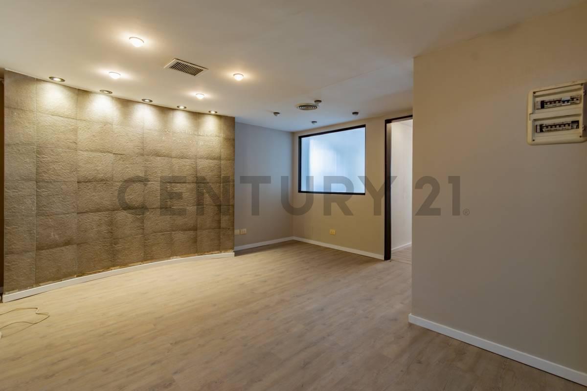 Foto de VENTA - Oficina luminosa - San Telmo, imagen 4