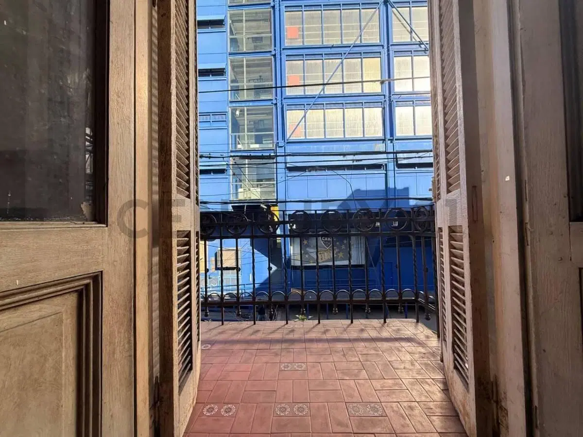 VENTA PH 5 amb + dep con balcón - La Boca 2