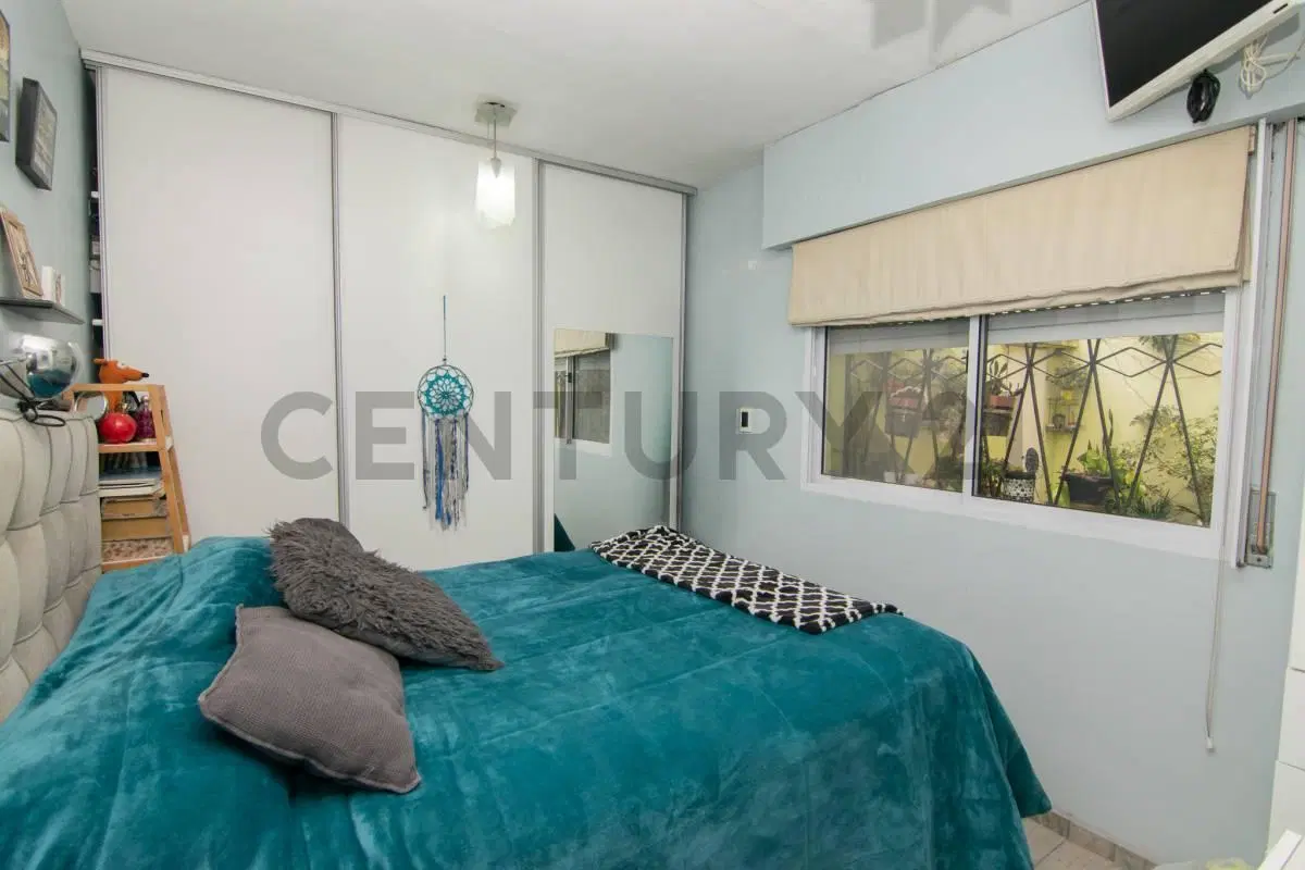 VENTA PH 2 ambientes con patio y terraza | Saenz Peña 2