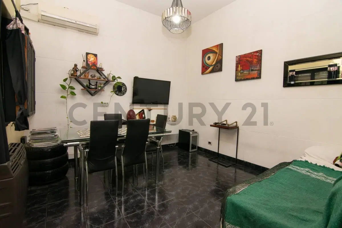 VENTA PH 2 ambientes con patio y terraza | Saenz Peña 4