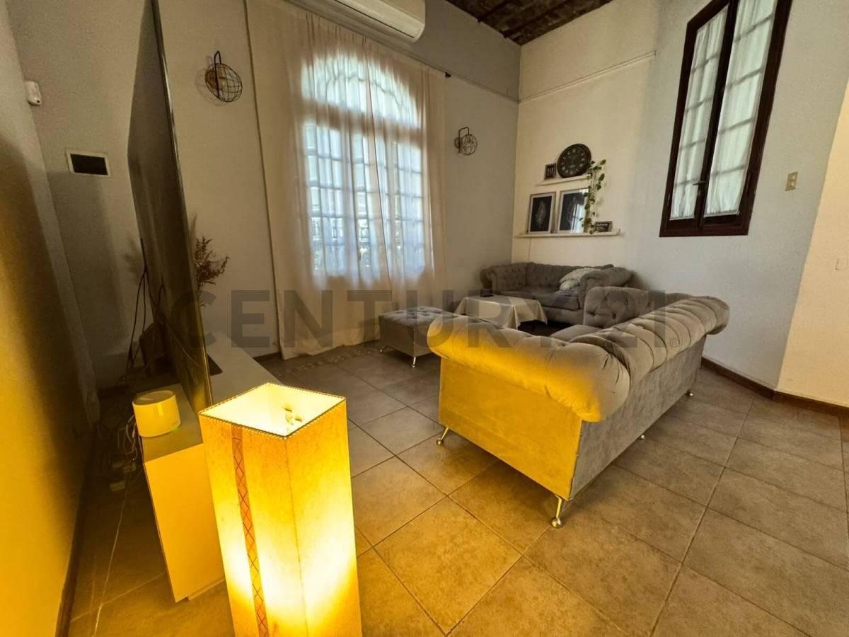 Foto de Alquiler Casa de Estilo en Alquiler | Gran Potencial para Gastronomía, imagen 1
