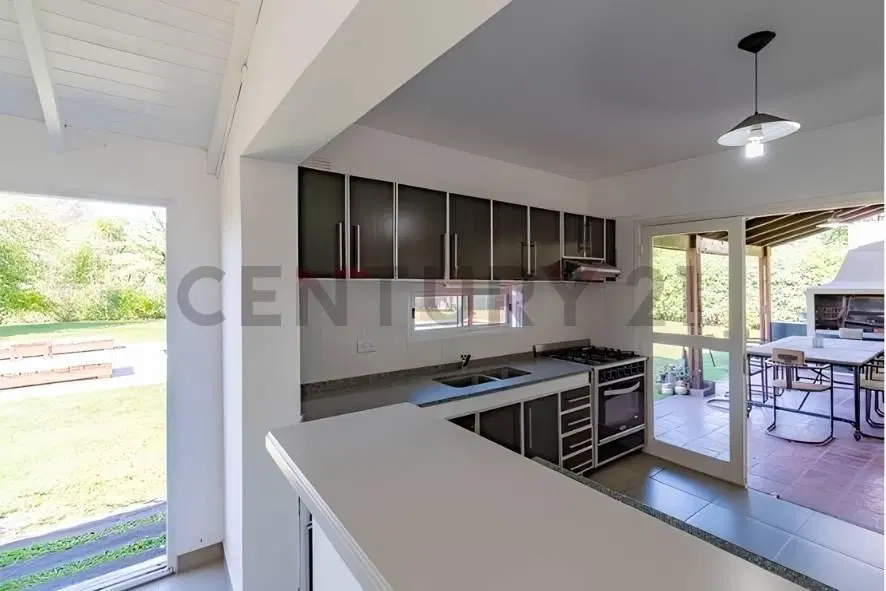ALQUILER CASA 4 AMB C/ JARDIN, PILETA - AMOBLADA 8