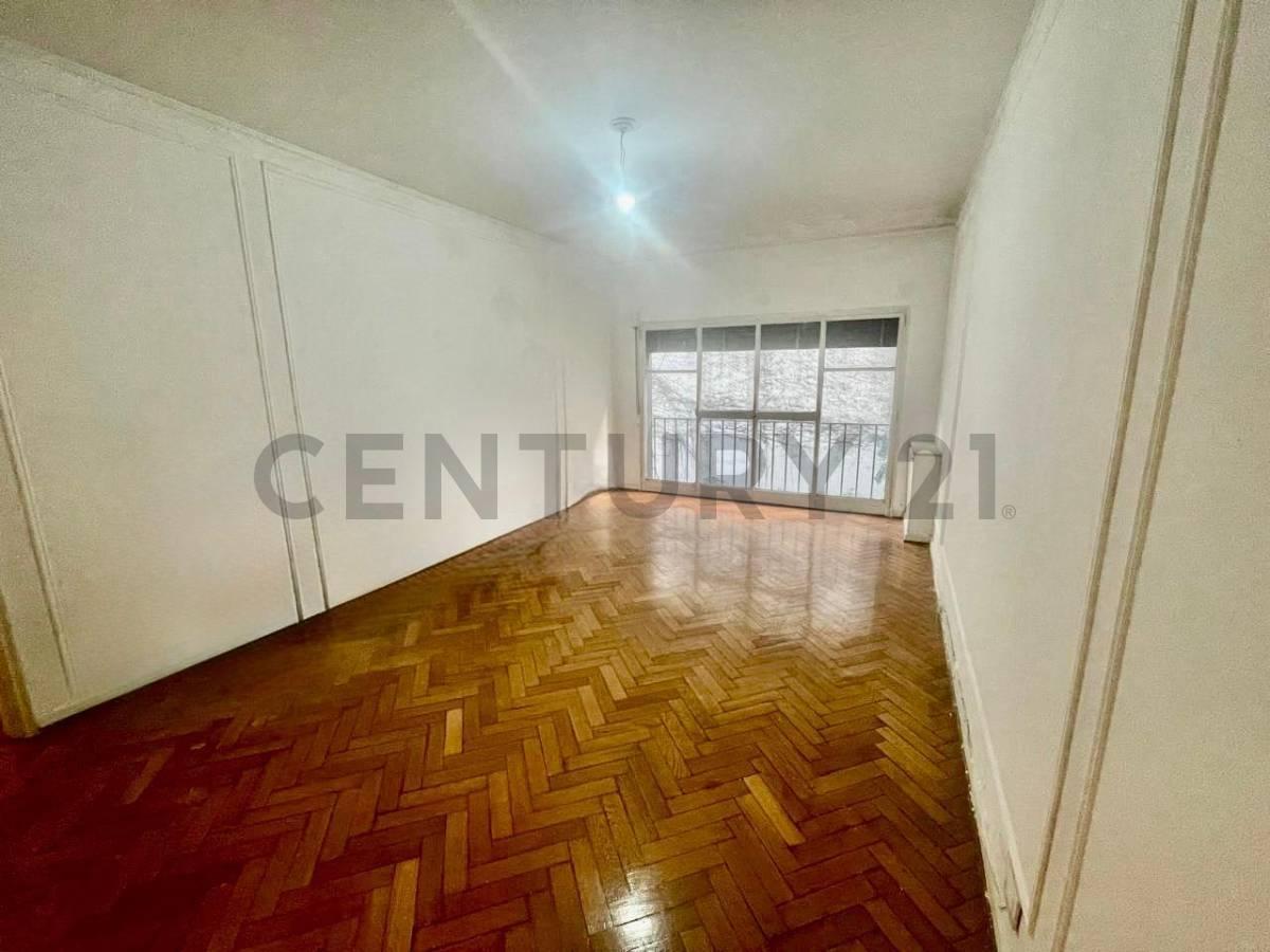 Foto de ALQUILER 3 AMBIENTES CON DEPENDENCIA EN RECOLETA, imagen 1