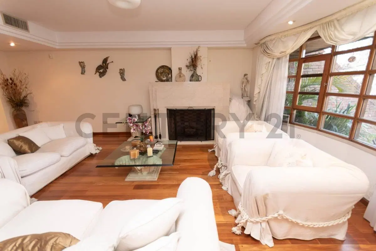 VENTA-PERMUTA CASA 5 AMB. VILLA DEVOTO 5