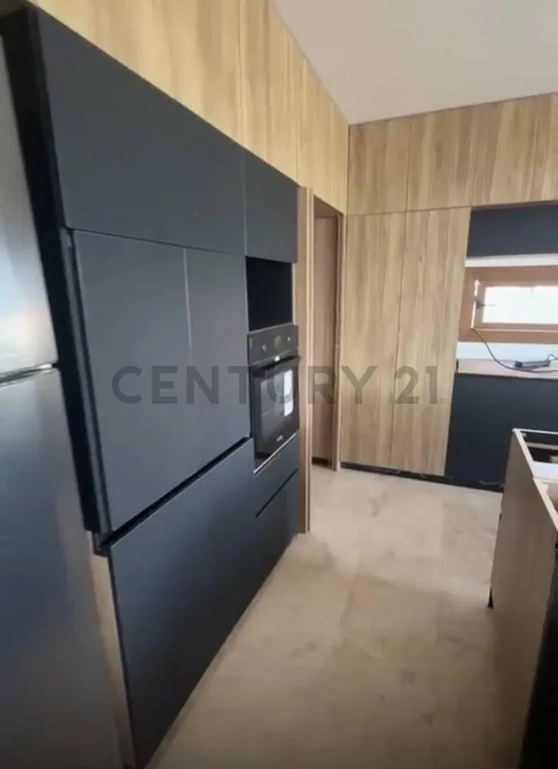 Venta Casa 6 ambientes con vista a la laguna, barrio privado La Alameda , Canning 2