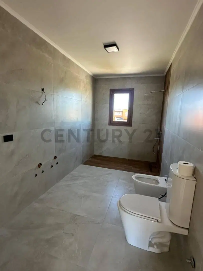 Venta Casa 6 ambientes con vista a la laguna, barrio privado La Alameda , Canning 4