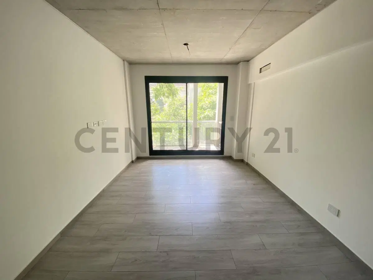 VENTA-PERMUTA MONOAMBIENTE A ESTRENAR CON BALCÓN AL FRENTE | EDIFICIO HOL – MONSERRAT 5
