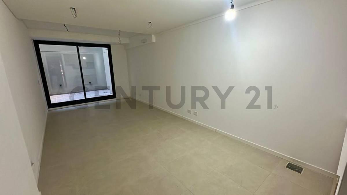 Foto de VENTA-PERMUTA MONOAMBIENTE A ESTRENAR CON PATIO | APTO PROFESIONAL |, imagen 3